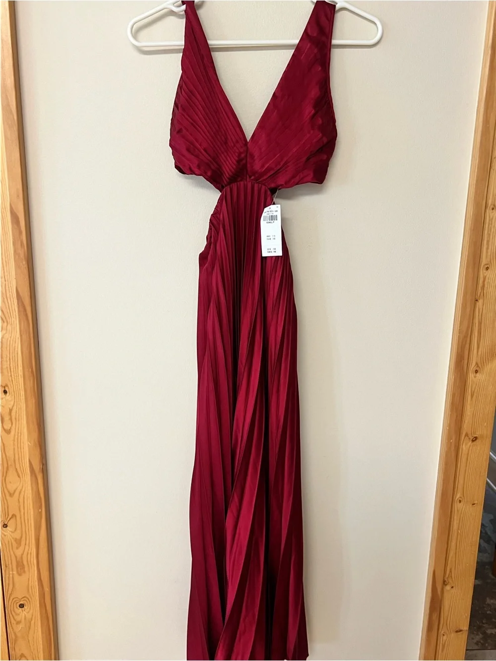 Abercrombie & Fitch Red Pleated Maxi Dress with Cutout Waist